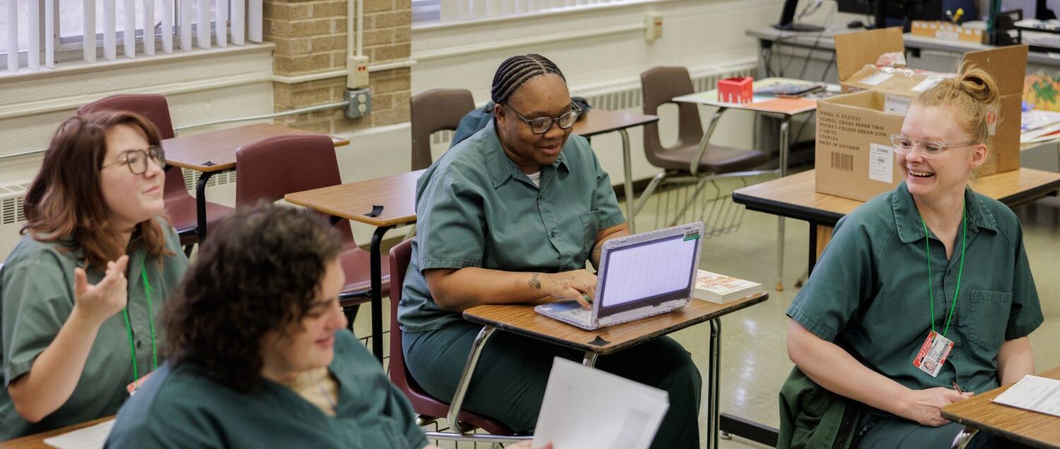 OBB students Abigail, Holly, Shanita, and Samantha have a class discussion at Taycheedah Correctional in fall 2024.